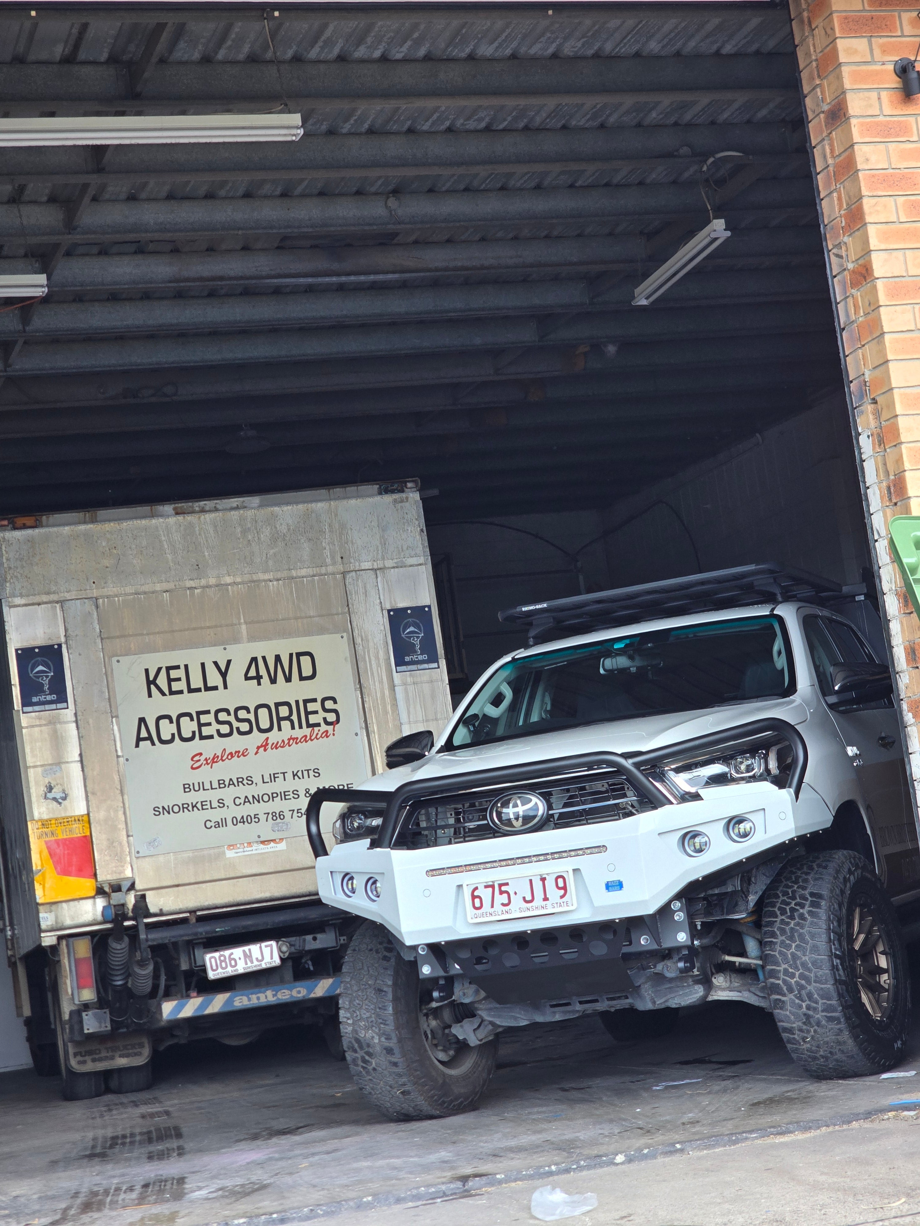 HILUX 21-25 N80 ANGRY EYES RAZZBAR IN STOCK ORDER NOW!!