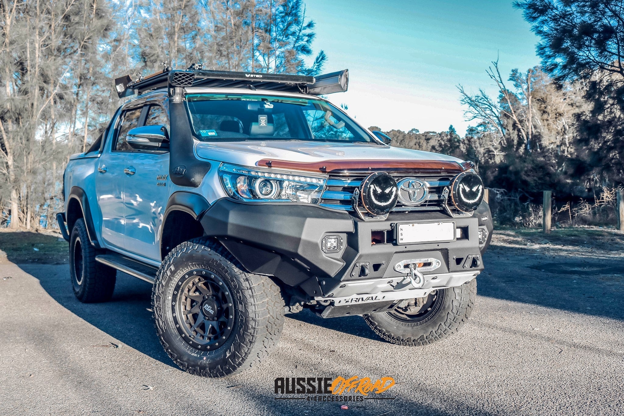Hilux Rival Alloy Bull Bar + Runva Winch & Stedi Spotties (DT-2D57011BPACK)