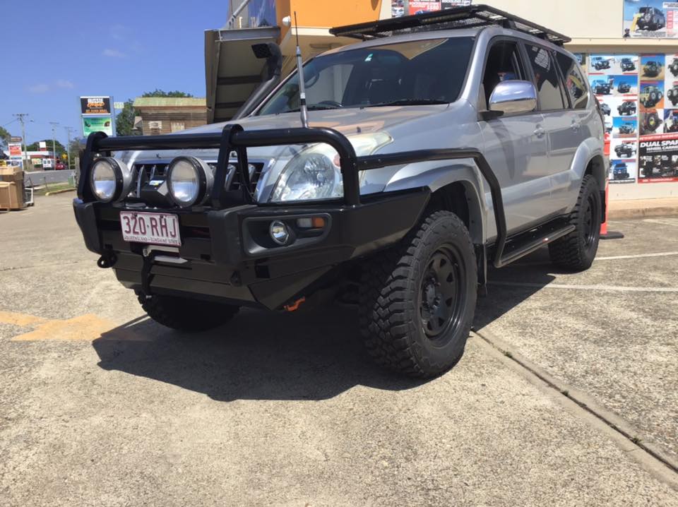 RockArmor Premium Bull Bar - Toyota Prado 120 Series