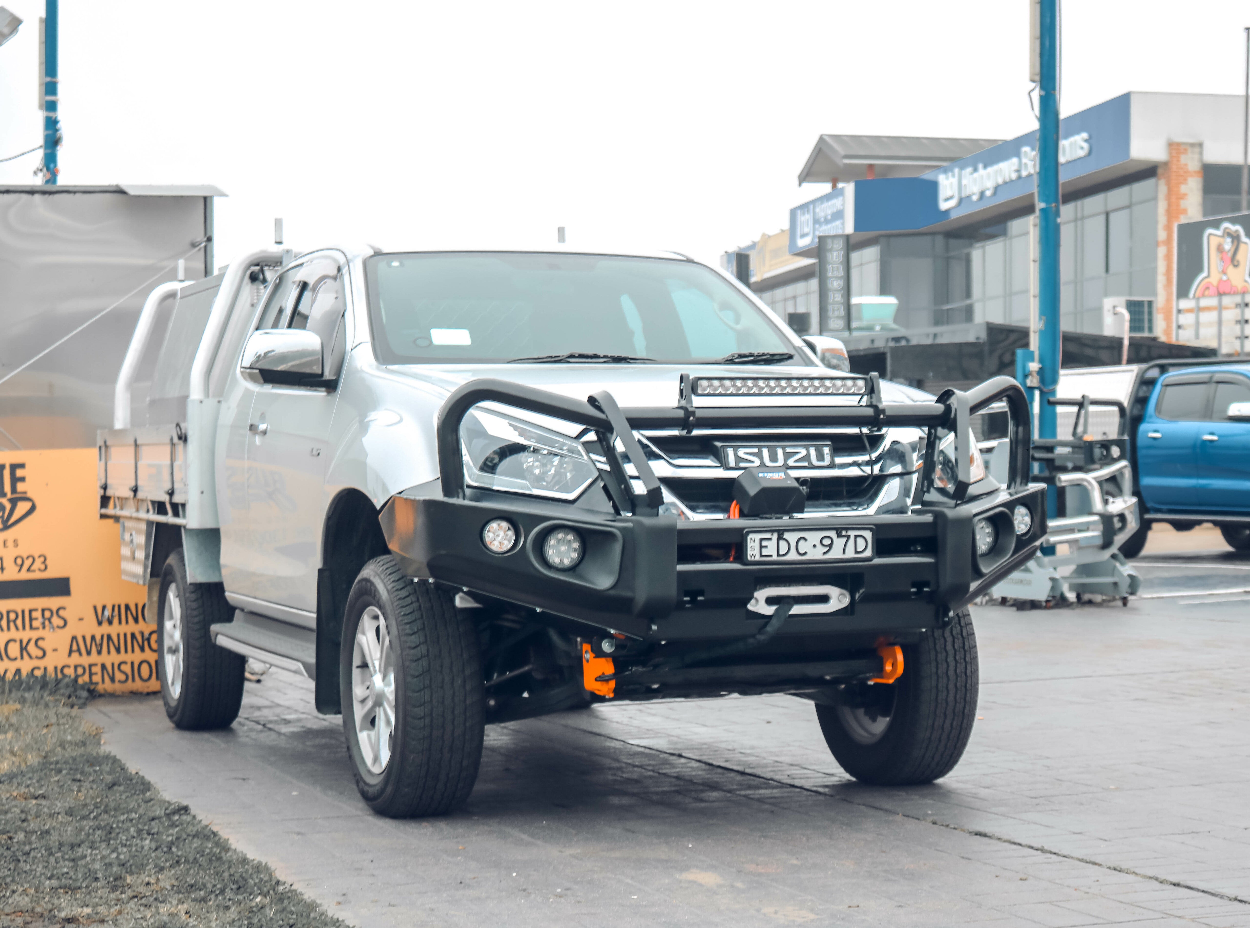 Isuzu DMAX 17+ Elite Rockarmor Bull Bar (Jan 17 - 2020)