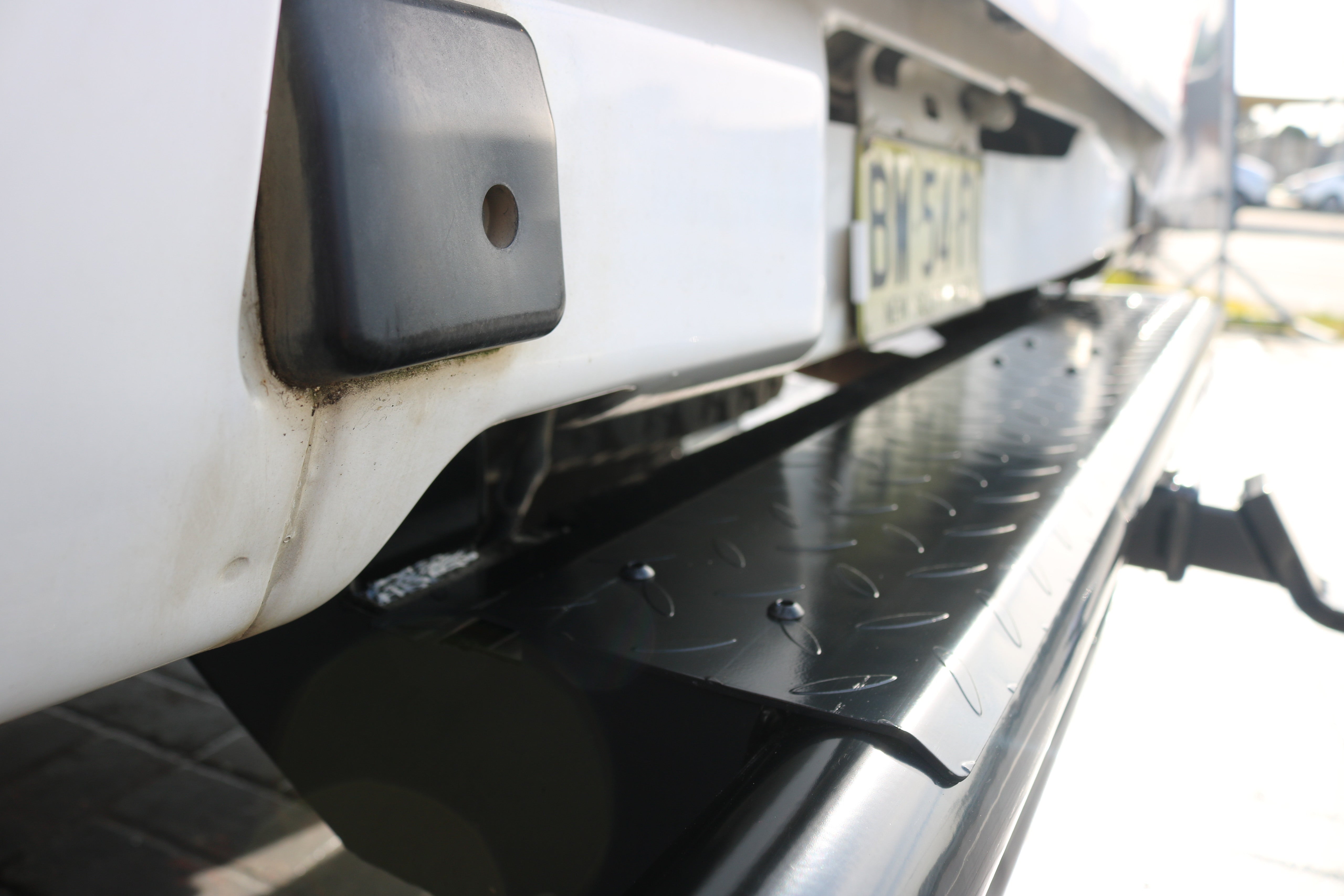 Hilux 2005 - 2015 Rockarmor Rear Step Tow Bar