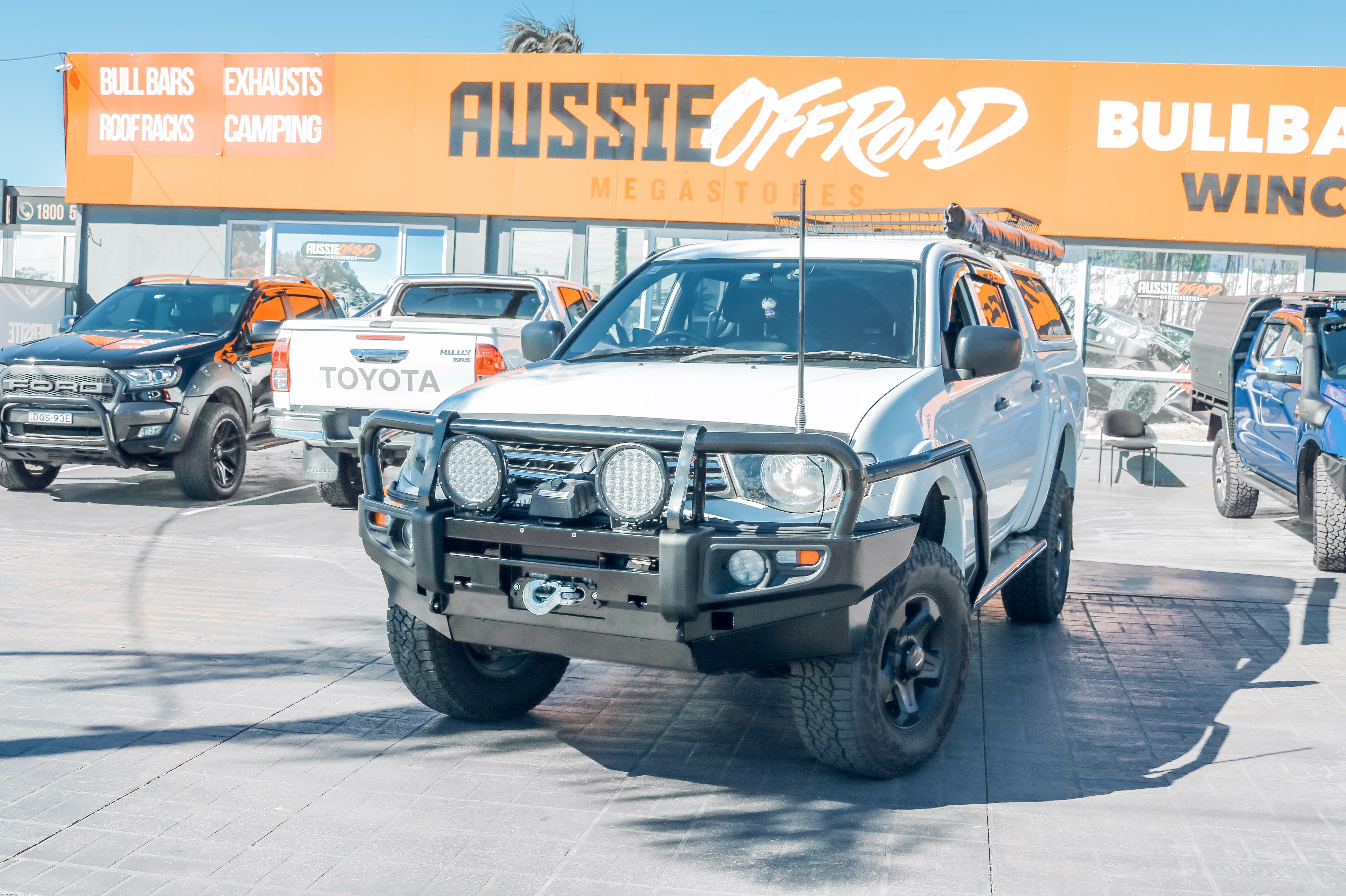 MN & ML Triton / Challenger | Premium Series Bull Bar | Rockarmor 4X4