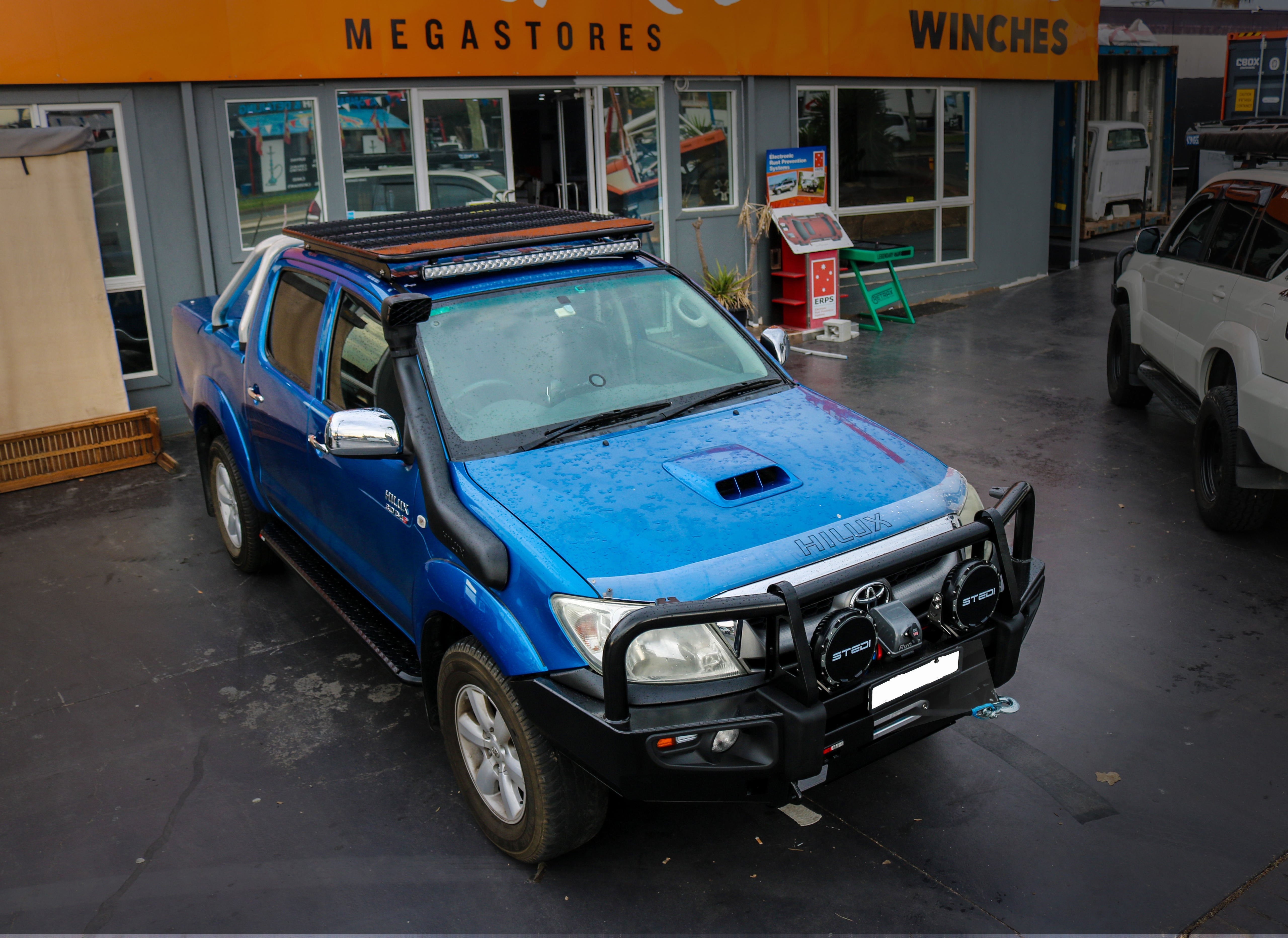 Hilux N70 05-15 Rocksliders